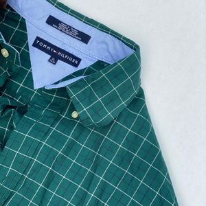 Men’s Tommy Hilfiger shirt